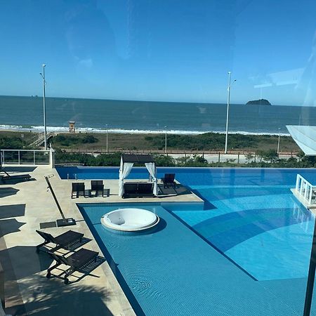 Bali Beach Home Club Rogga Beira Mar - Balneario Piçarras Kültér fotó