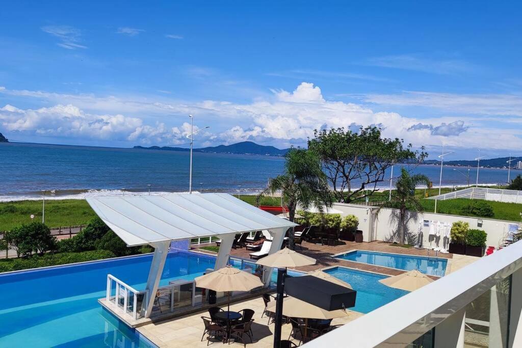 Bali Beach Home Club Rogga Beira Mar - Balneario Piçarras Kültér fotó