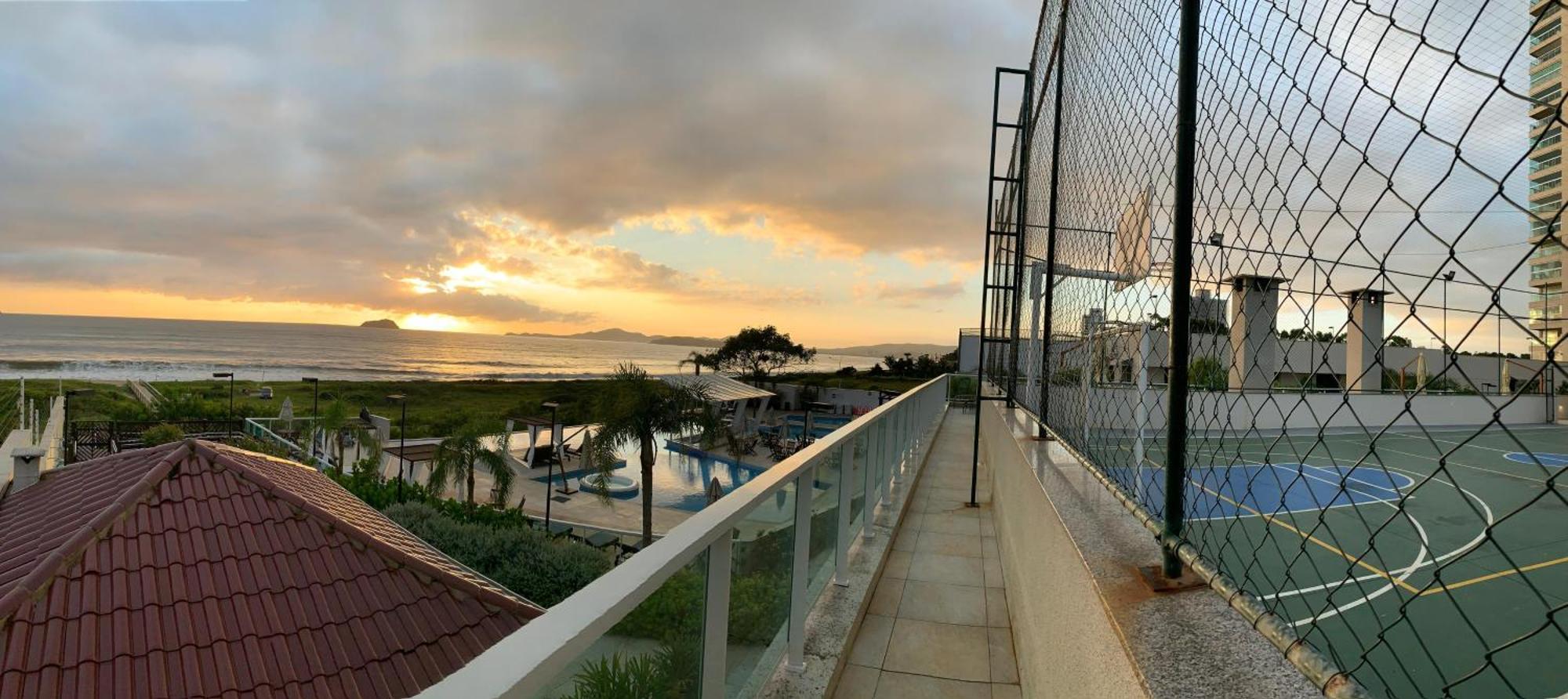 Bali Beach Home Club Rogga Beira Mar - Balneario Piçarras Kültér fotó