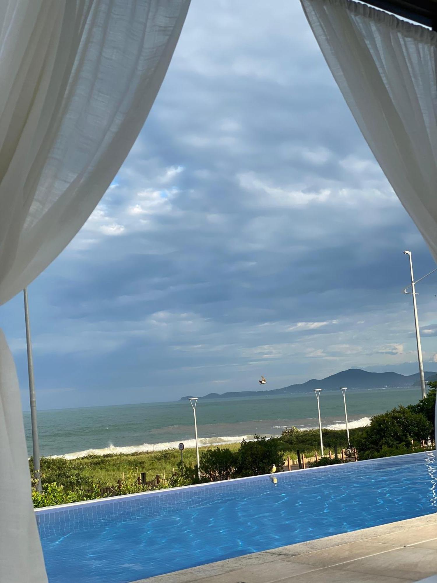 Bali Beach Home Club Rogga Beira Mar - Balneario Piçarras Kültér fotó